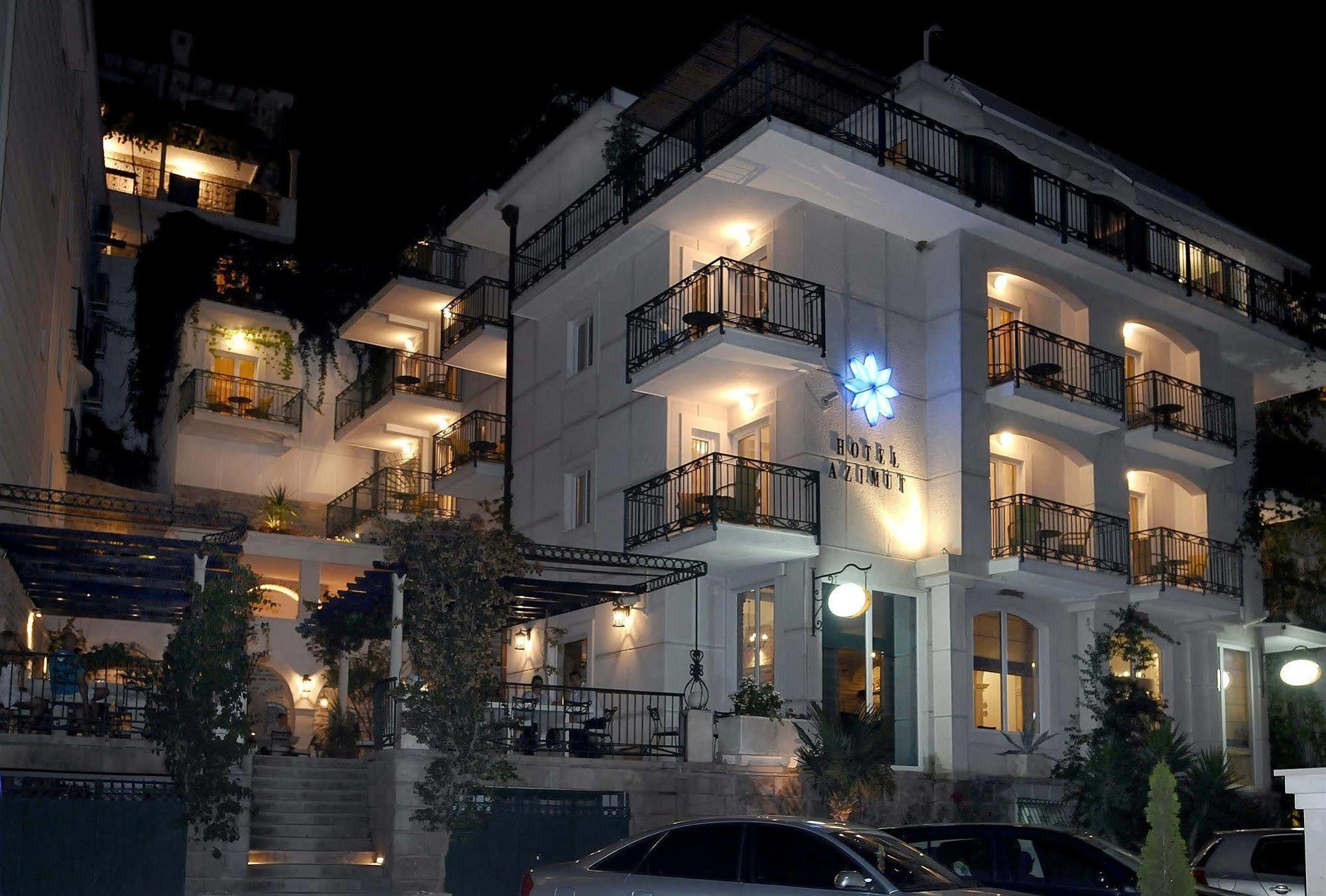 Hotel Azimut Светі-Стефан Екстер'єр фото